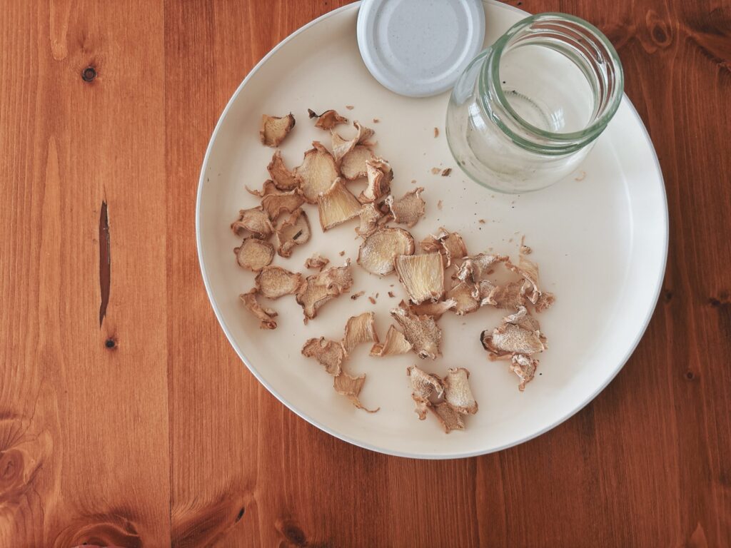 乾燥させた生姜