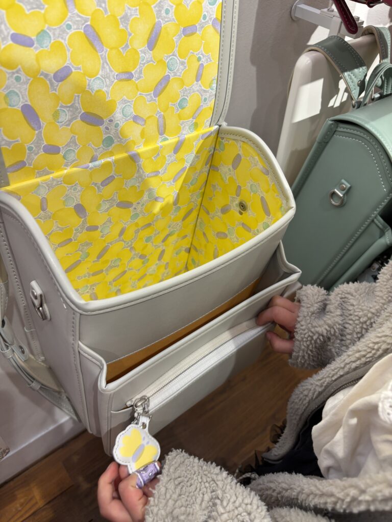 新色のランドセル