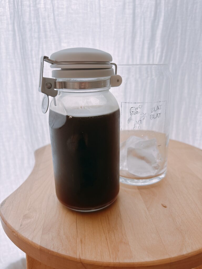 黒糖梅シロップと小分けにして使う